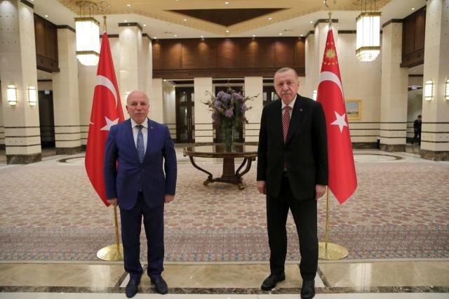 Cumhurbaşkanı Erdoğan’dan dadaşlara selam