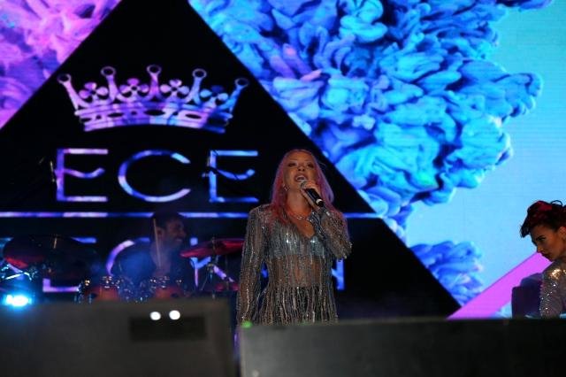 Ece Seçkin Kocaeli’yi coşturdu