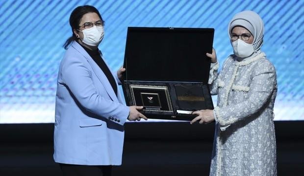 Emine Erdoğan’dan koruyucu aile mesajı