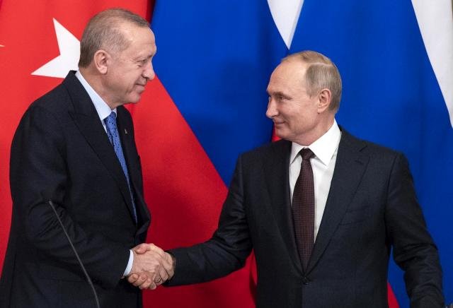 Erdoğan ve Putin telefonda görüştü