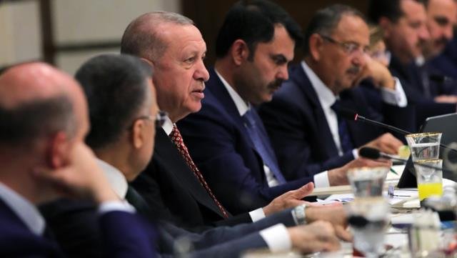 Erdoğan’dan AK Partili belediye başkanlarına talimat: 2019 seçimlerinde açıkladığımız 11 prensibe bağlı kalın
