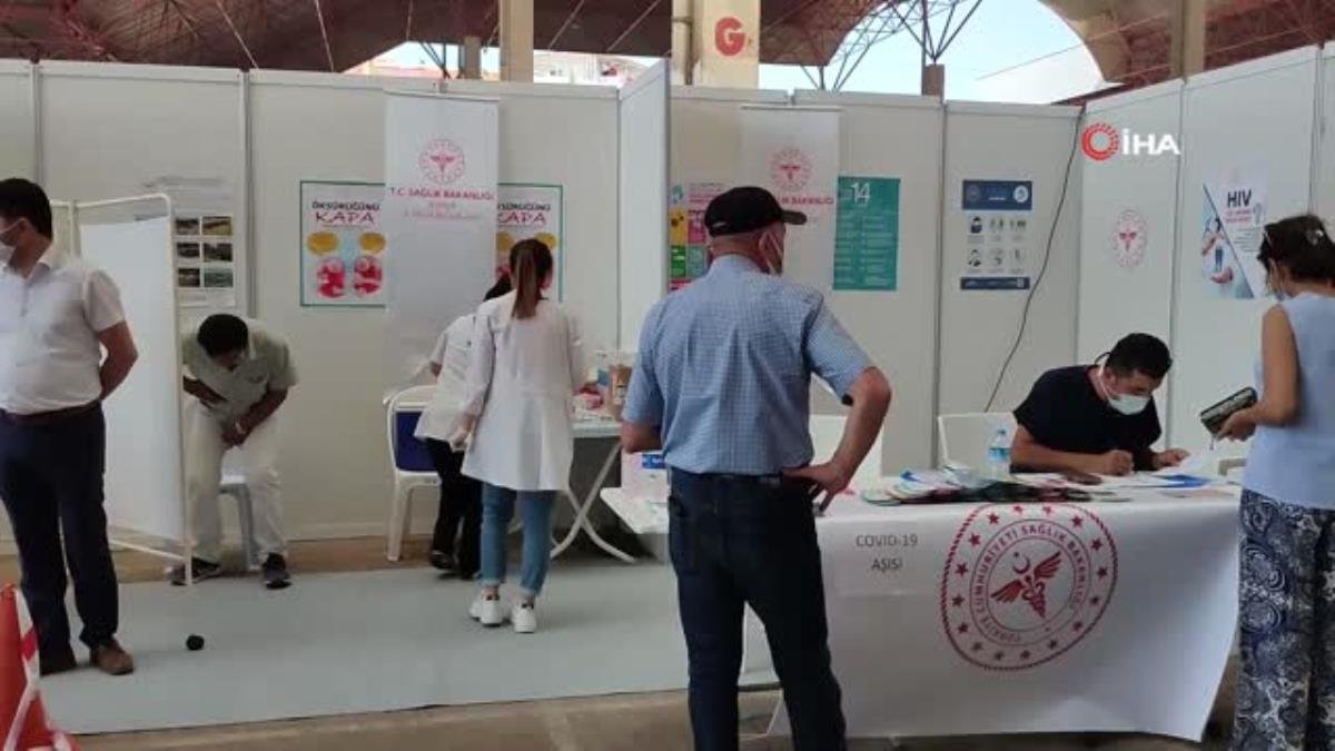 Fuara katılanlar sıraya girip randevusuz aşılandı