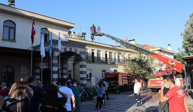 Hastanede yangın çıktı! Hastalar tahliye edildi