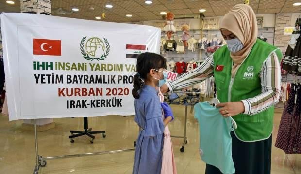 İHH’dan 30 ülkede 100 binden fazla yetime hediye