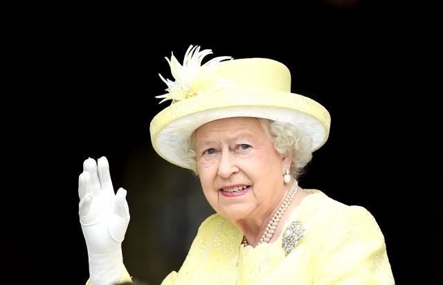 İngiltere Kraliçesi II. Elizabeth, Merkel’i Windsor Kalesi’nde ağırlayacak