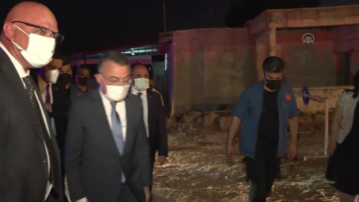 İSKELE- Cumhurbaşkanı Yardımcısı Oktay, KKTC’nin Bafra köyünde vatandaşlarla bir araya geldi