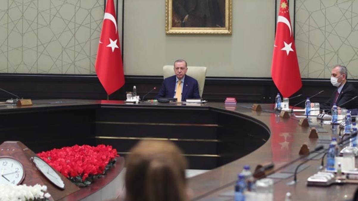 Kabine bugün toplanıyor! Gündemde herkesin merak ettiği Kurban Bayramı tatili süresi var