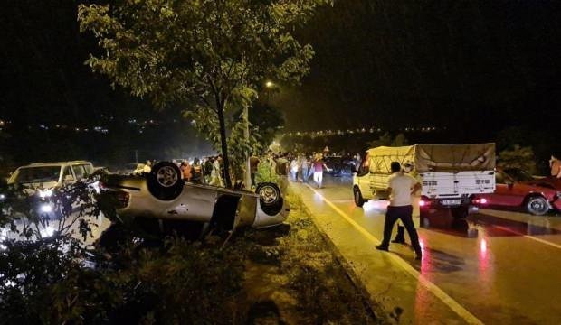 Karabük’te zincirleme trafik kazası: 1’i ağır 3 yaralı