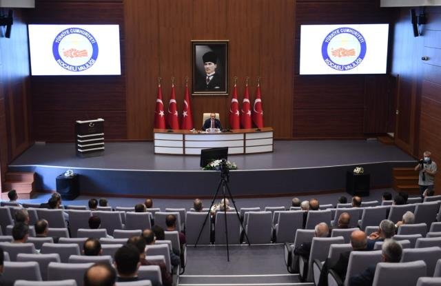 Kocaeli Valisi Yavuz, müsilajla mücadele çalışmalarını değerlendirdi Açıklaması