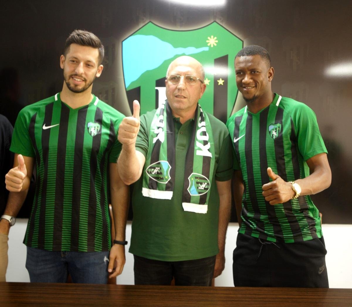 Kocaelispor, Yayıkcı ve Cisse ile sözleşme imzaladı