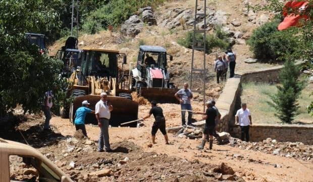 Malatya’da sulama kanalı patladı, evleri su bastı
