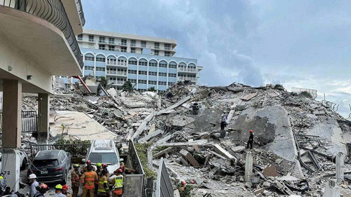 Miami’de çöken 12 katlı binada ölenlerin sayısı 4’e çıktı, 159 kişiden haber alınamıyor