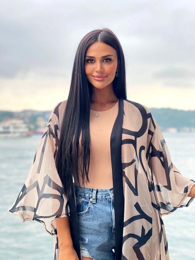 Modacı Tuğçe Erkoçkar, 2022 yılının 5 rengini açıkladı