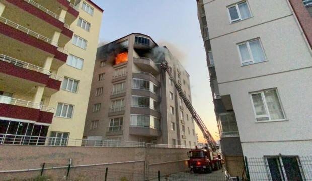 Niğde’de korkutan yangın! 10 kişi hastaneye kaldırıldı