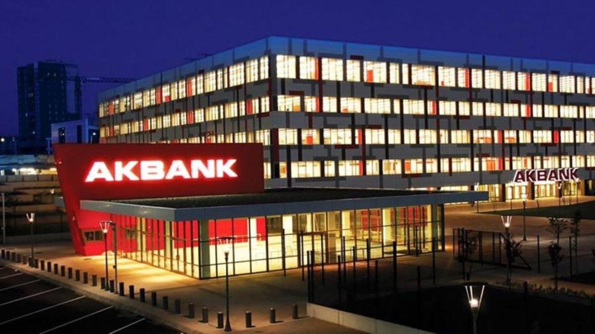 Son Dakika! 2 gündür işlem yapılamayan Akbank’tan yeni açıklama: Sistemlerimizi kademeli olarak devreye almayı hedefliyoruz