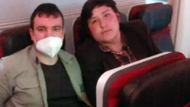 Son dakika: Türkiye’ye getirilmek için uçağa bindirilen Tosuncuk’tan ilk fotoğraflar geldi