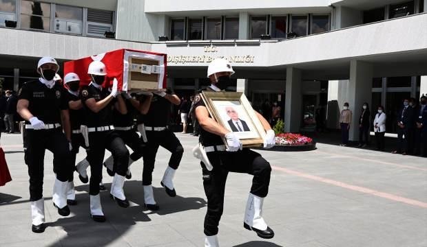 St. Petersburg Başkonsolosu Yorulmaz son yolculuğuna uğurlandı