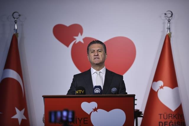 TDP Genel Başkanı Sarıgül: “15 Temmuz ülkemizin, demokrasinin alnına sürülmüş kara bir lekedir”