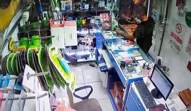 Telefon hırsızını kamera kaydı ele verdi, mahkeme affetmedi