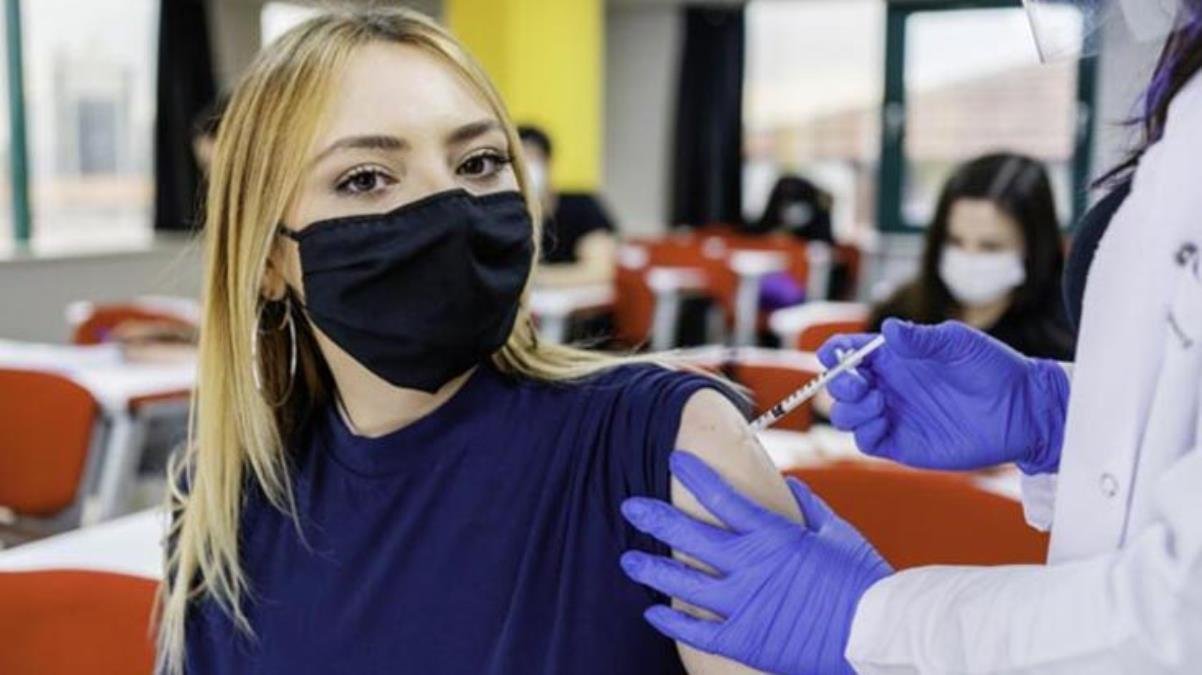 Türkiye’de aşılanma yaşı 16’ya düştü