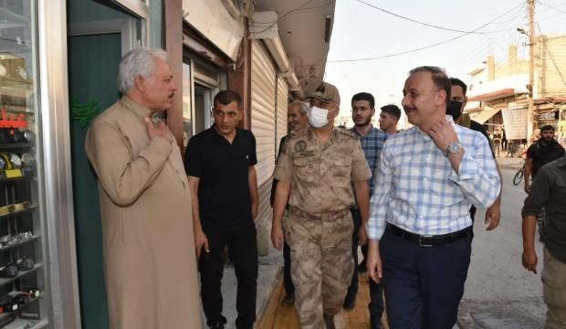 Vali Erin, Tel Abyad halkının yüzünü güldürdü