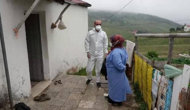 Yaylada kapı kapı aşı mesaisi