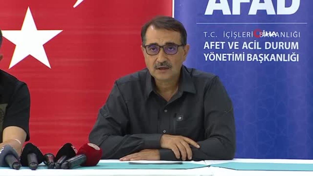 Bakan Dönmez: “Afetten etkilenen yurttaşlarımızın ev ve iş yerlerinin elektrik faturalarını ödeme sürelerini 3 ay boyunca erteledik”