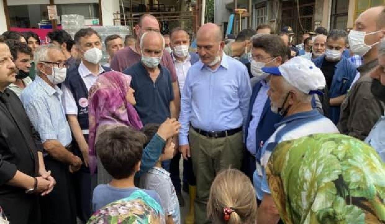 Bakan Soylu, selin en çok vurduğu Zafer köyüne gitti