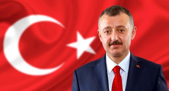 Başkan Büyükakın, “Bu bayramda huzur ve mutluluk iklimini kardeşlerimizle paylaşalım”
