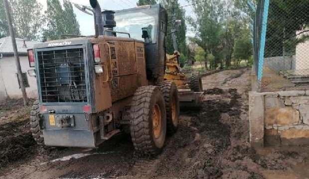 Bayburt’ta sağanak sele neden oldu; 11 hayvan öldü