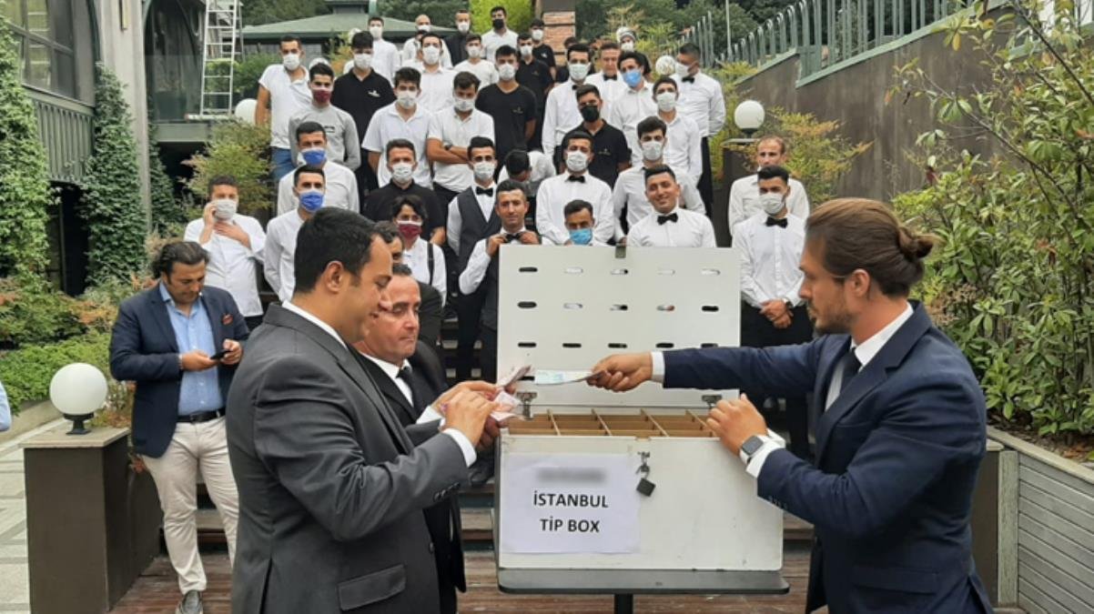 Beşiktaş’ta restoran çalışanları bir aylık bahşişlerini yangın bölgesine gönderdi