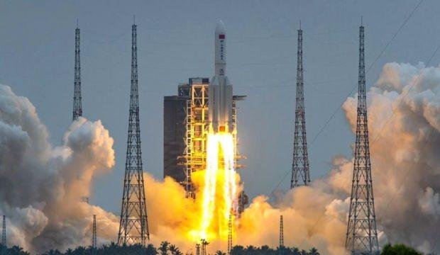 Çin yer gözlem uydularını uzaya fırlattı