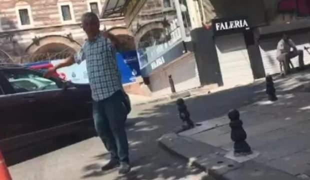 Fatih’te polis ekiplerinden ‘değnekçi’ye suçüstü