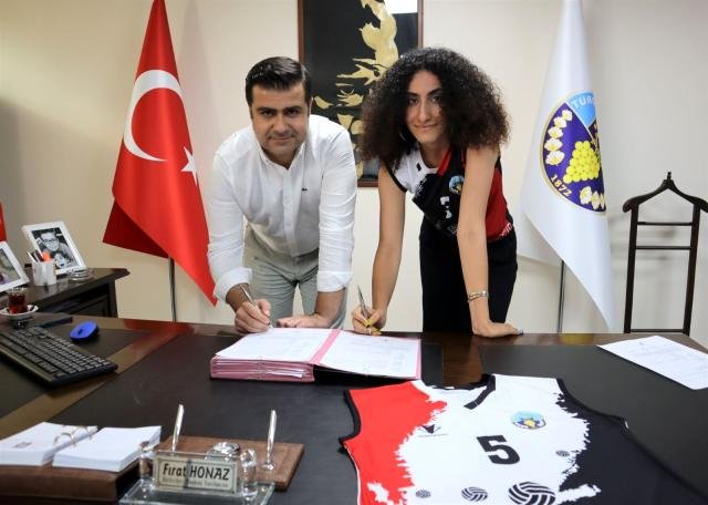 Genç yıldız adayı Turgutlu Belediyespor’da