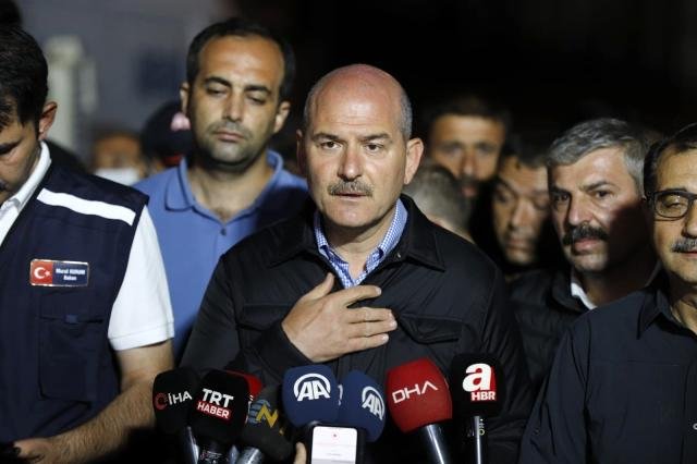 İçişleri Bakanı Süleyman Soylu: “Kastamonu’da 62, yaklaşık 14-15’te Sinop’ta kayıp ihbarı var”