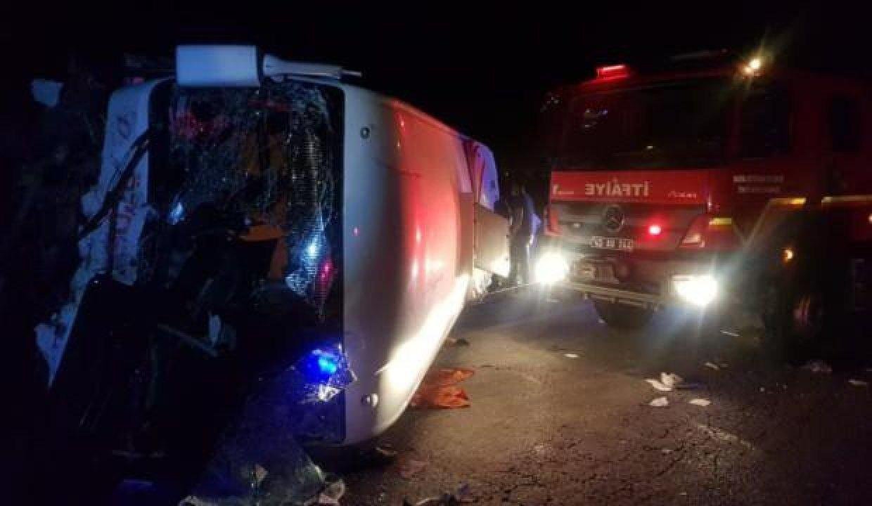 İki ilden feci kaza haberi: 7 ölü, 8 yaralı