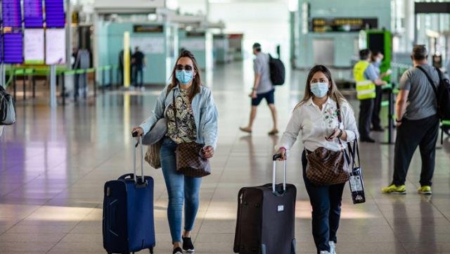 İngiltere, Türkiye’yi kırmızı listeden çıkararak seyahat kısıtlamalarını hafifletmeye hazırlanıyor