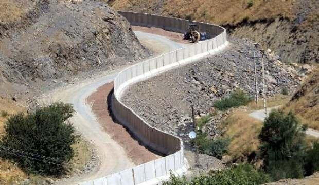 İran sınırına 43 kilometrelik beton duvar