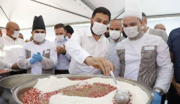 Kağıthane’de 20 bin vatandaşa aşure ikram edildi