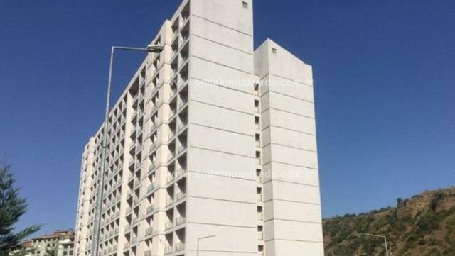 Karabük’te 6 yıl önce 60 milyon TL’ye yapılan öğrenci yurdu, yarı fiyatına satılacak