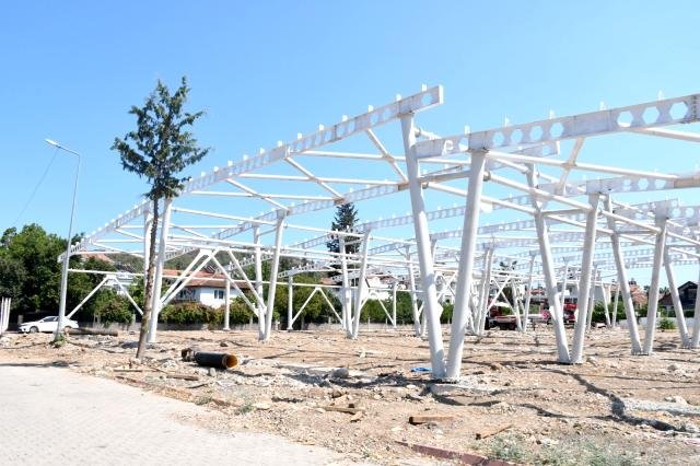 Kemer Belediyesi’nden kapalı pazar yeri çalışması