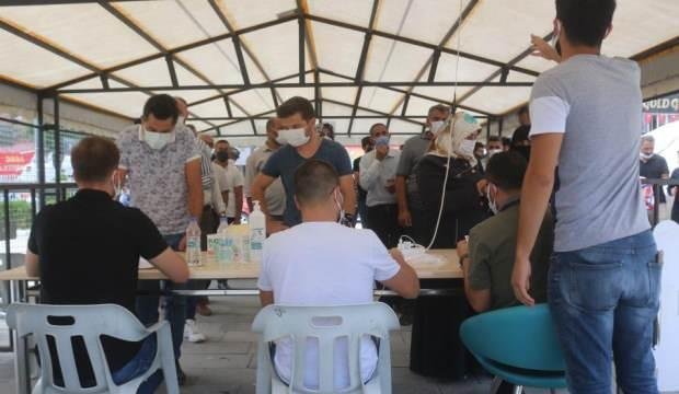 Koronavirüs vaka sayısı rekor seviyeye ulaştı! Vali uyardı