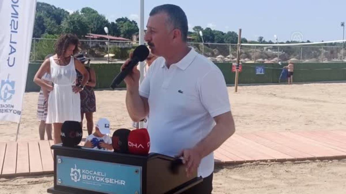 Kovanağzı Plajı’na mavi bayrak asıldı