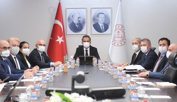Mesleki Eğitimde 1000 Okul Projesi’ne 820 milyon liralık destek