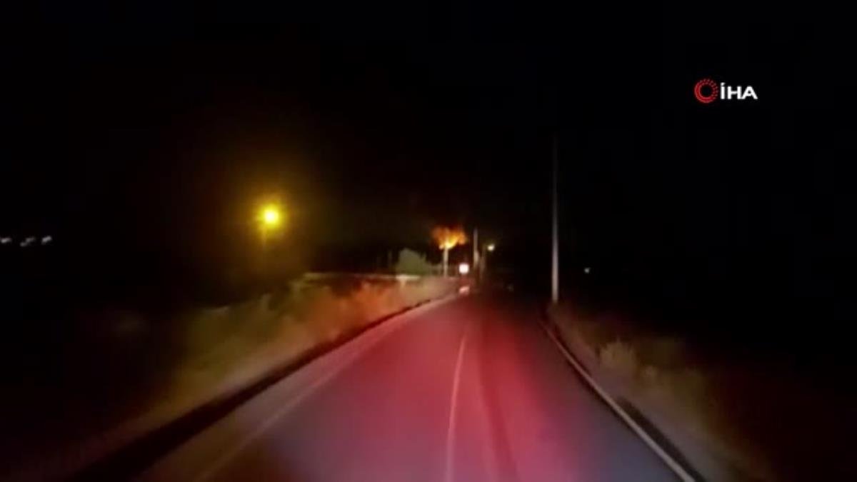 Mobilya fabrikasının deposu alev alev yandı