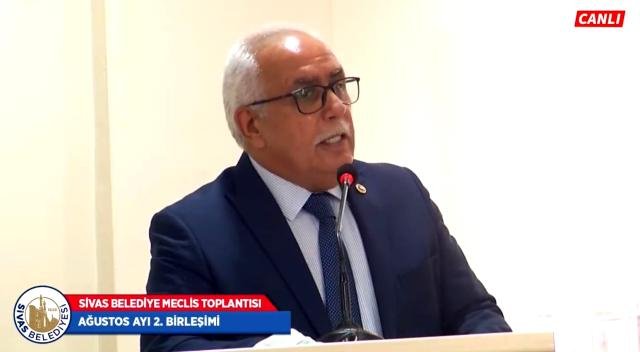 Sivas Belediyesi Meclisinde istifa