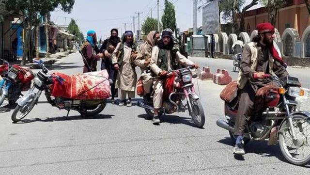 Son Dakika: Afganistan’da 26 şehir merkezini ele geçiren Taliban, başkent Kabil’e girdi