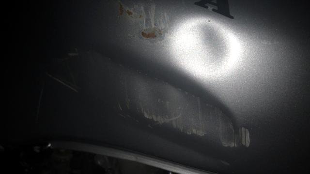 Son dakika haber! Kaza yapan gencin yardımına trafik polisi koştu