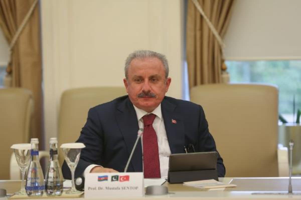 Son dakika haberi! Şentop, Bakü’de Haydar Aliyev’in anıt mezarını, Şehitler Hıyabanı’nı ve Bakü Türk Şehitliği’ni ziyaret etti