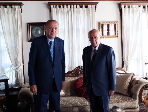 Son dakika haberleri… Cumhurbaşkanı Erdoğan, Bahçeli’yi evinde ziyaret etti